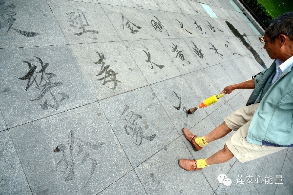 6.22现场活动丨禁毒大黄蜂——变形金刚在行动